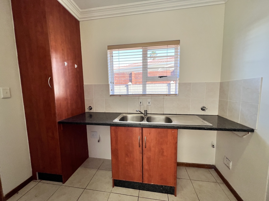 5 Bedroom Property for Sale in Noorsekloof Eastern Cape